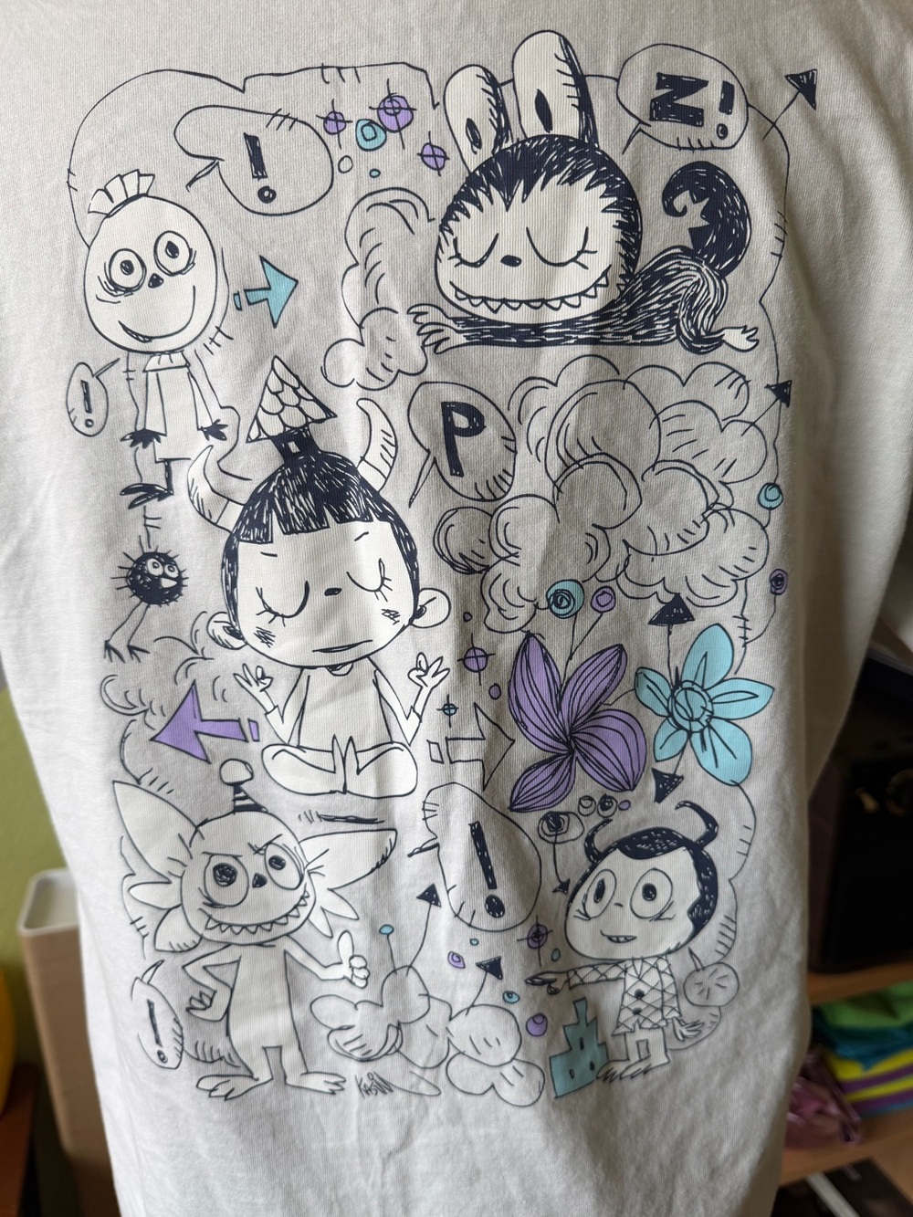 Uniqlo x Pop Mart The Monsters Zimomo Labubu Graphic Tee, Kasing Lung, Size S